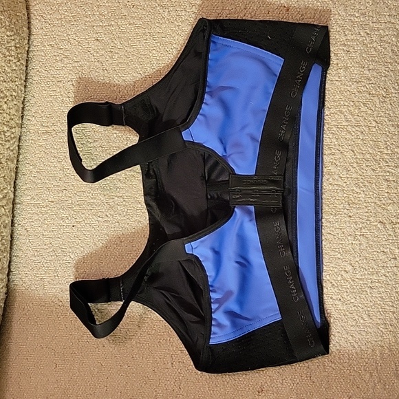 Change brand Sportsbra - Picture 2 of 3